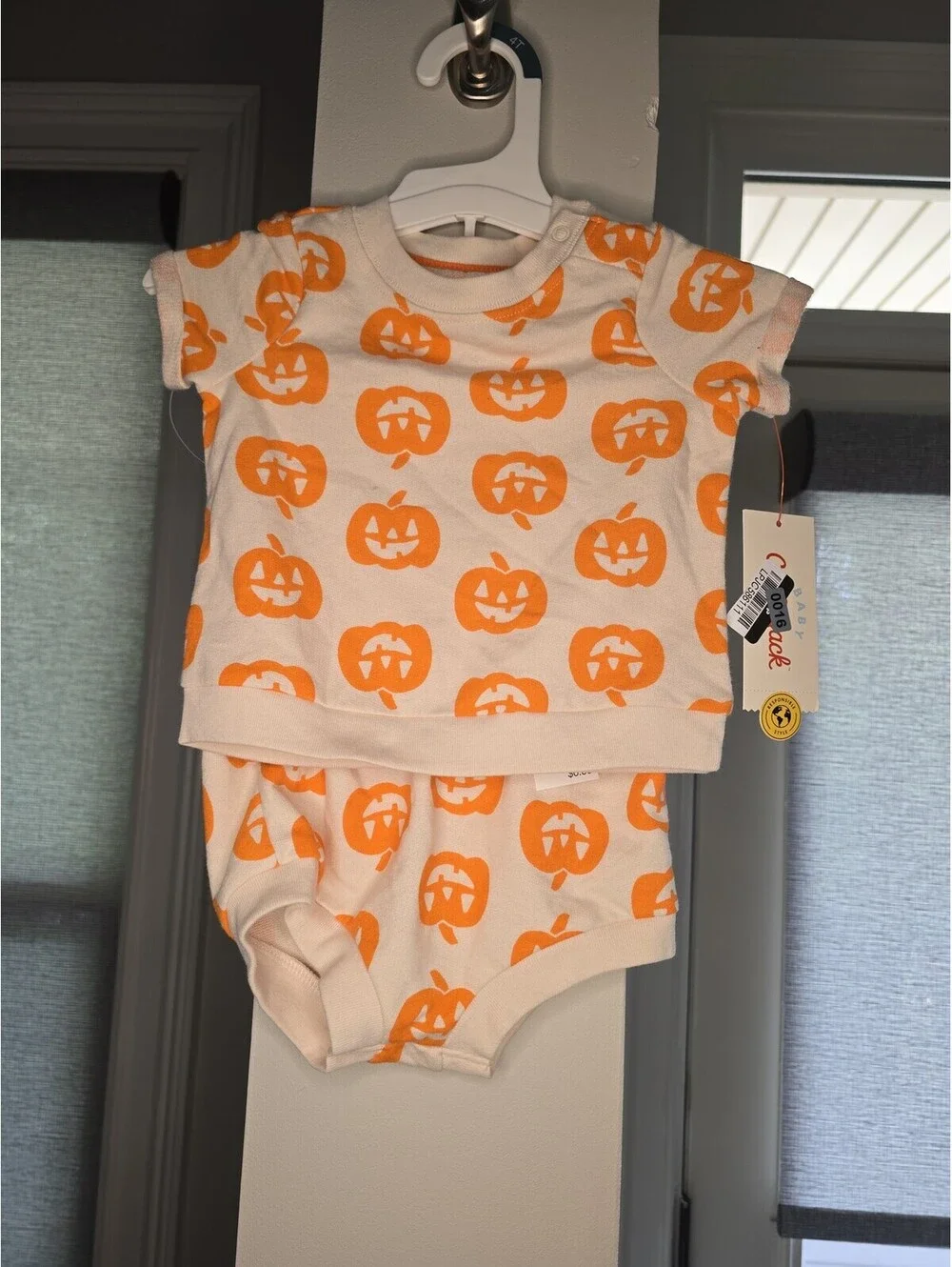 0-3m nwt halloween outfit from target item 16G8